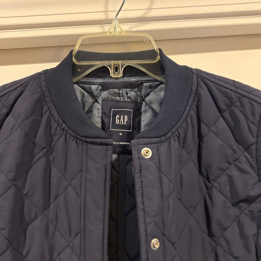 GAP Women's Dark Blue Quilted jacket size M new - Picture 4 of 7
